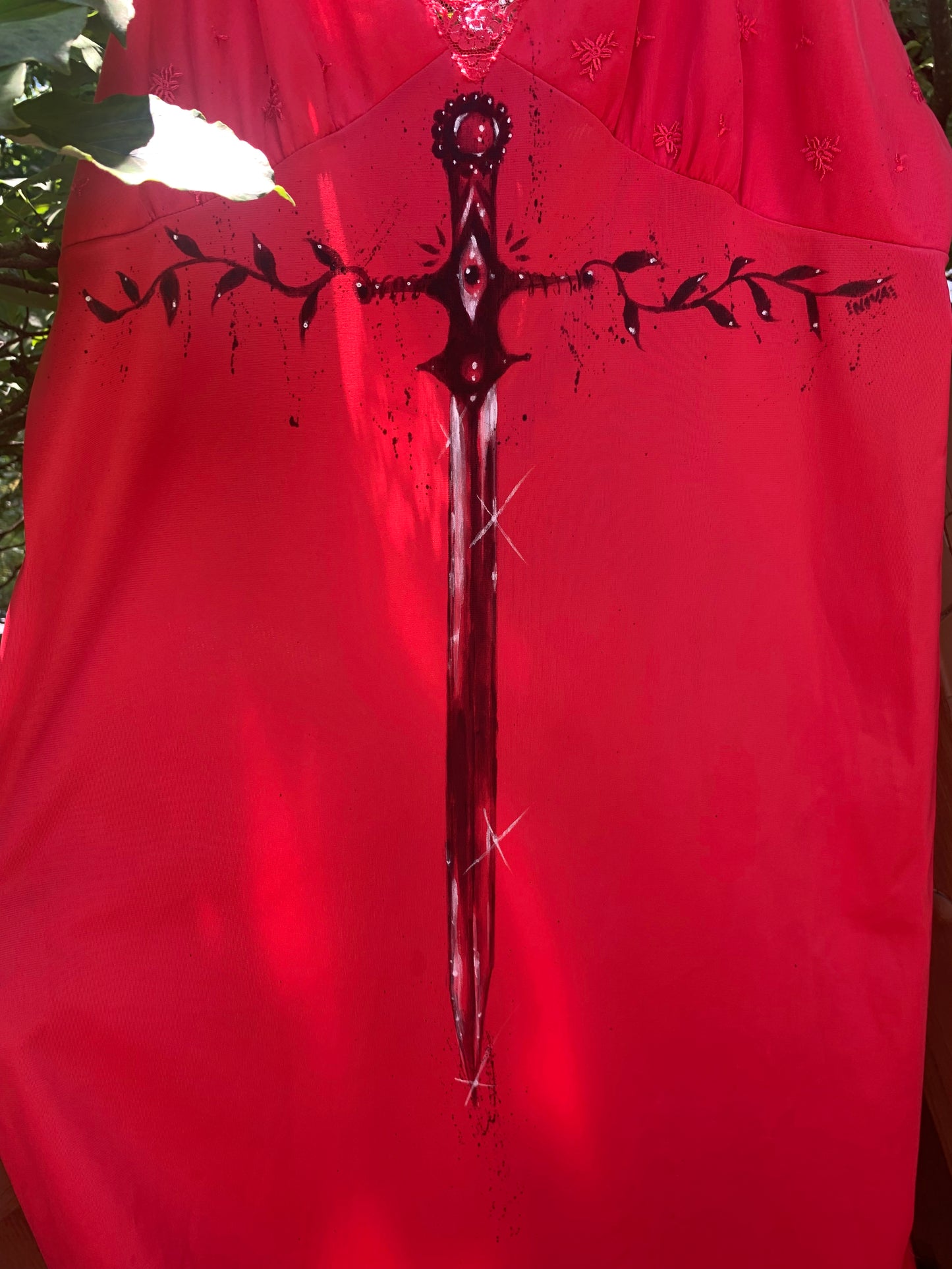 Di Vine Swordstress - Dress