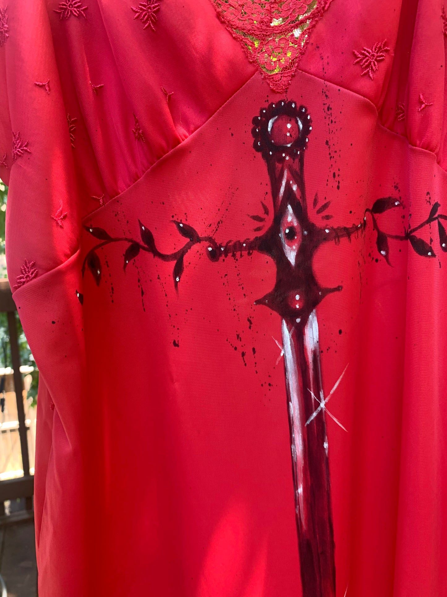 Di Vine Swordstress - Dress